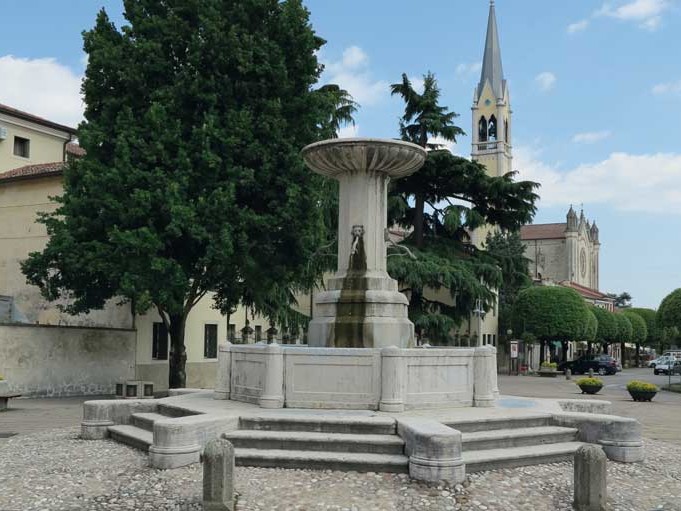 DVE restauro fontana montecchio