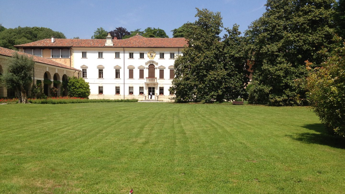 Villa zileri motterle e